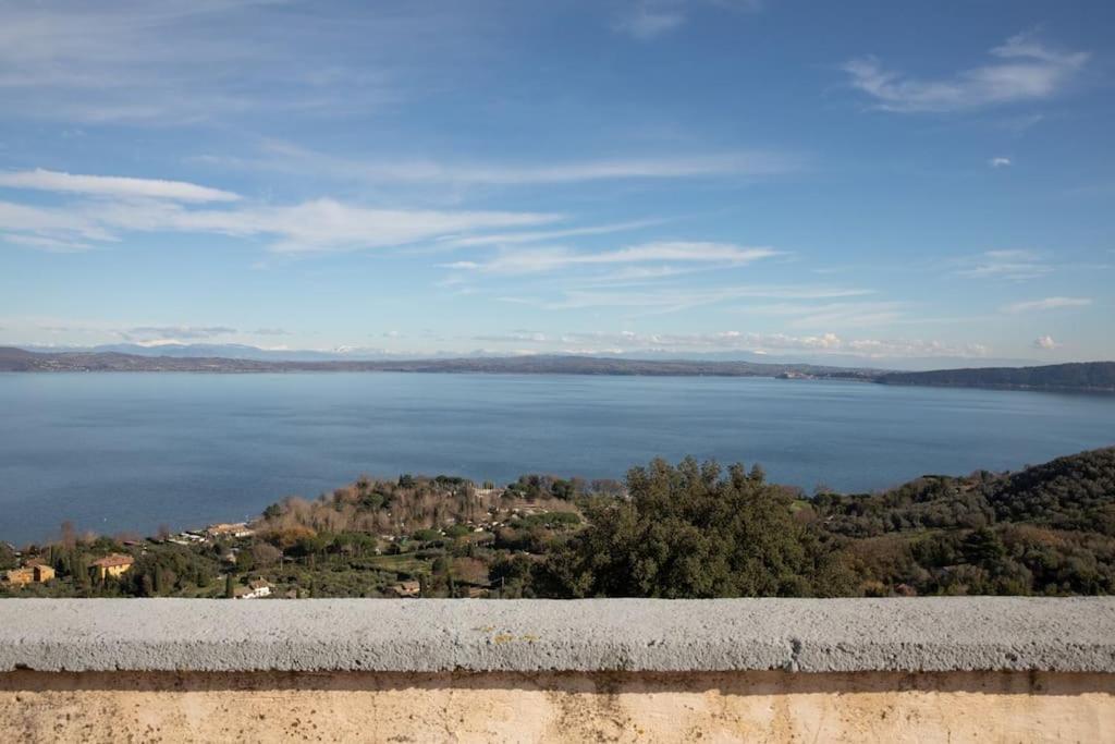 La Terrazza Nel Borgo Apartment Bracciano  Exterior foto