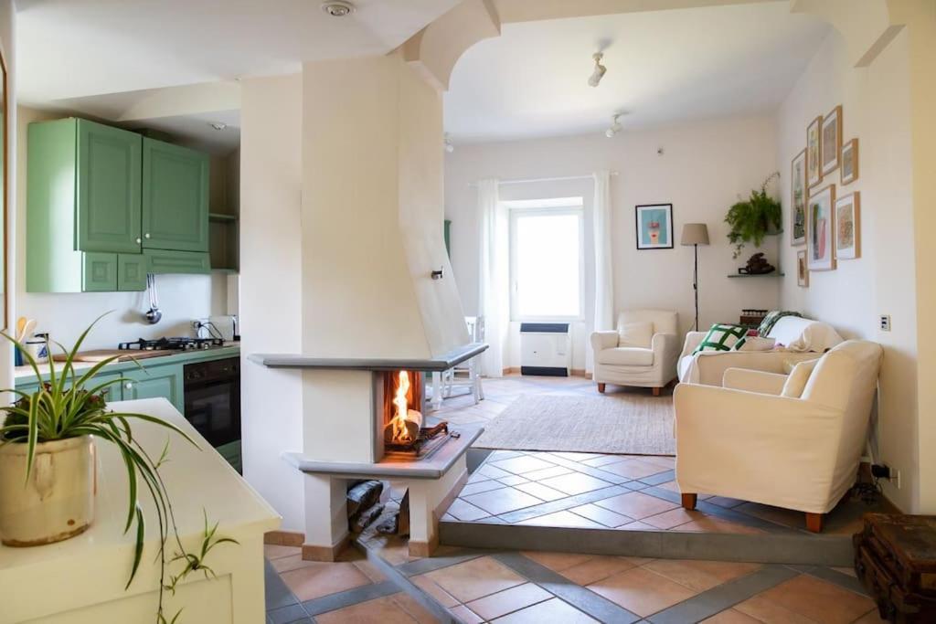 La Terrazza Nel Borgo Apartment Bracciano  Exterior foto